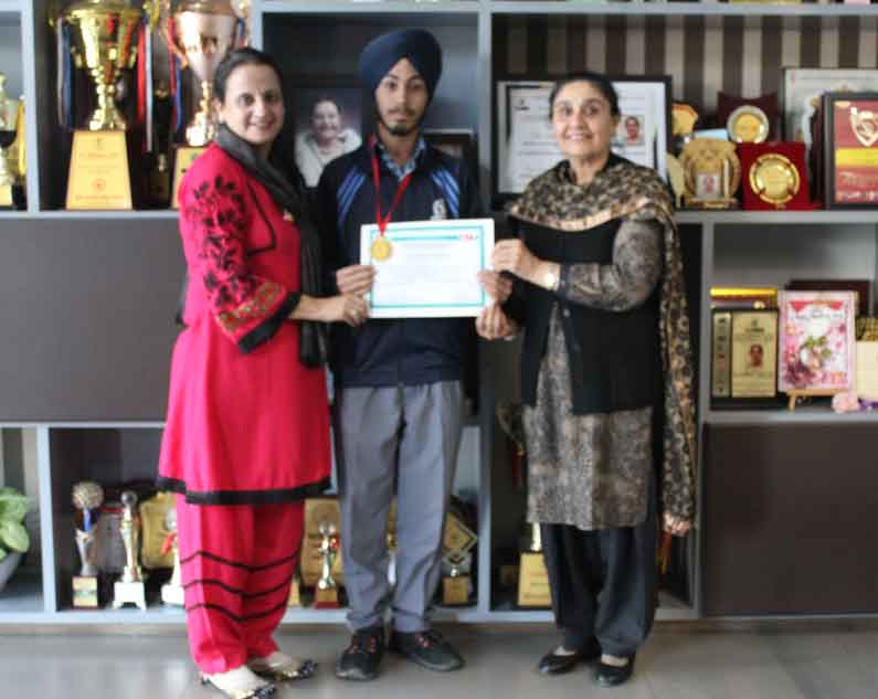 Guru Nanak International Public School, Model Town Student wins First Prize in National Design Contest